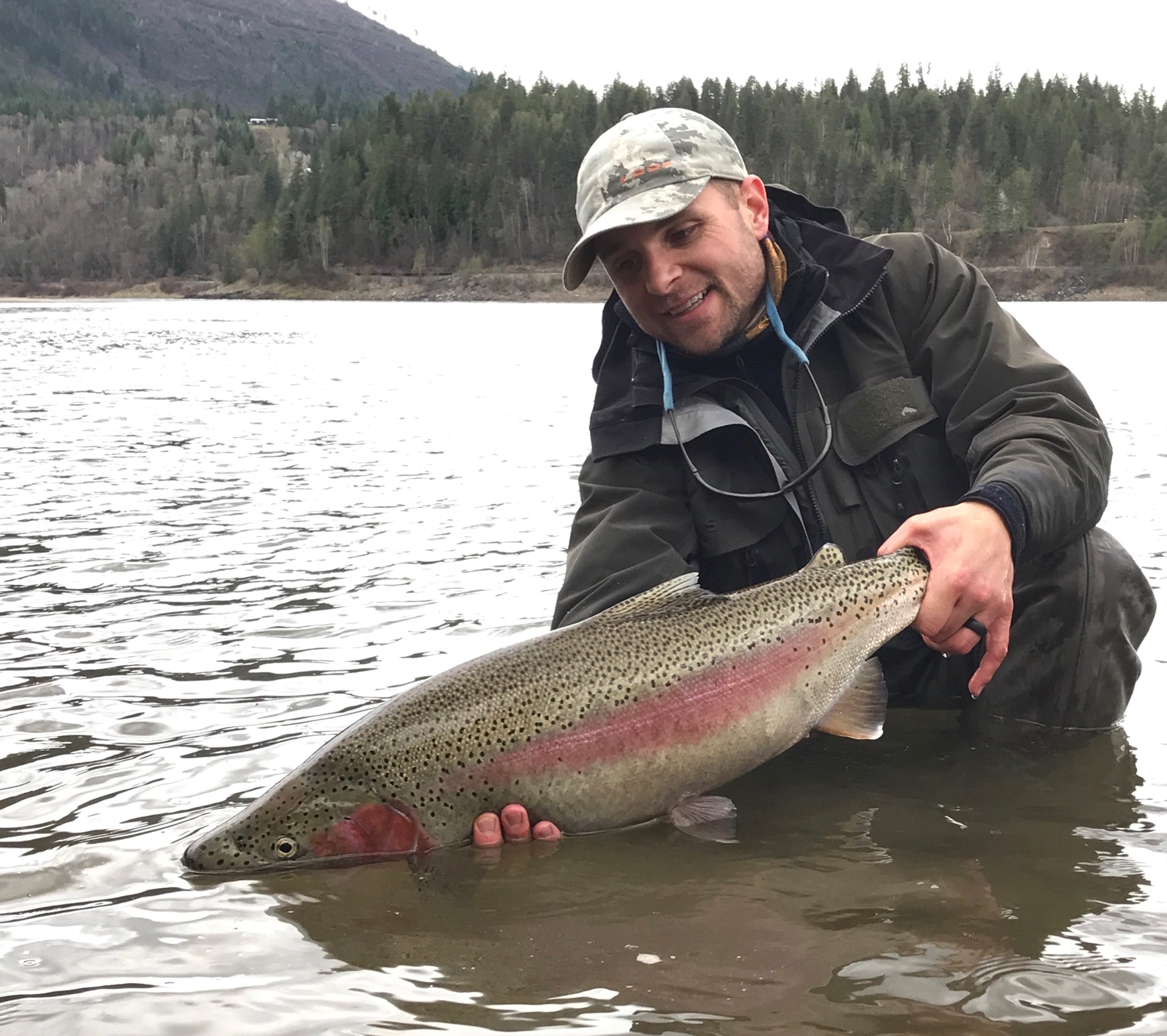 YAKIMA & UPPER COLUMBIA TROUT, BASIN SMALLMOUTH 5/6/17 The Evening Hatch